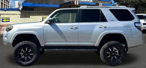 2014 Toyota 4Runner 5th Gen - Image 6 of 12