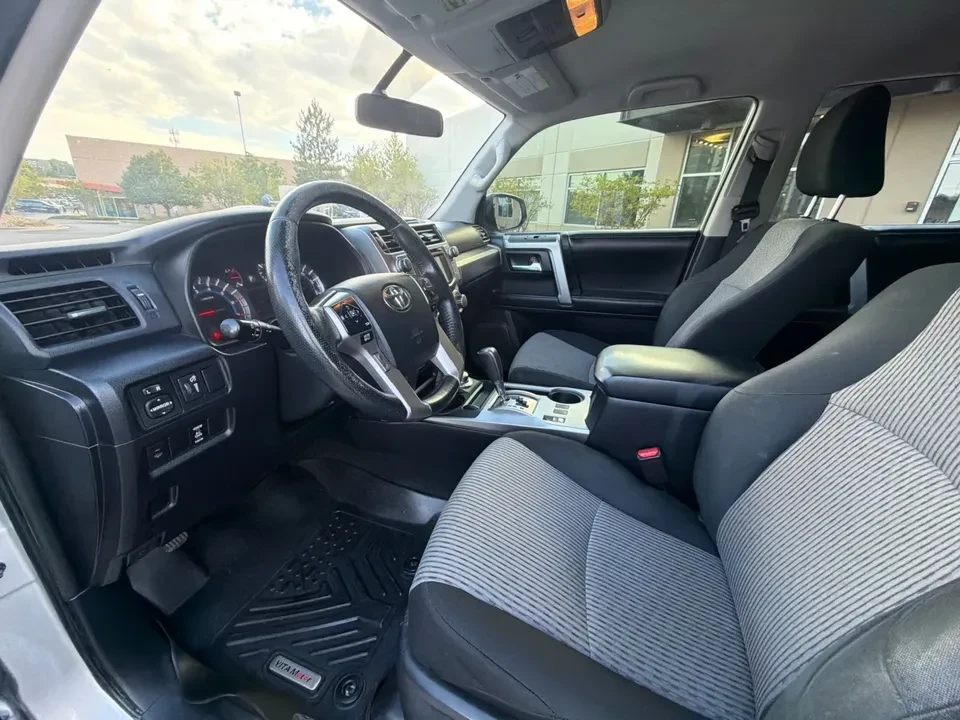 2014 Toyota 4Runner 5th Gen - Image 9 of 18