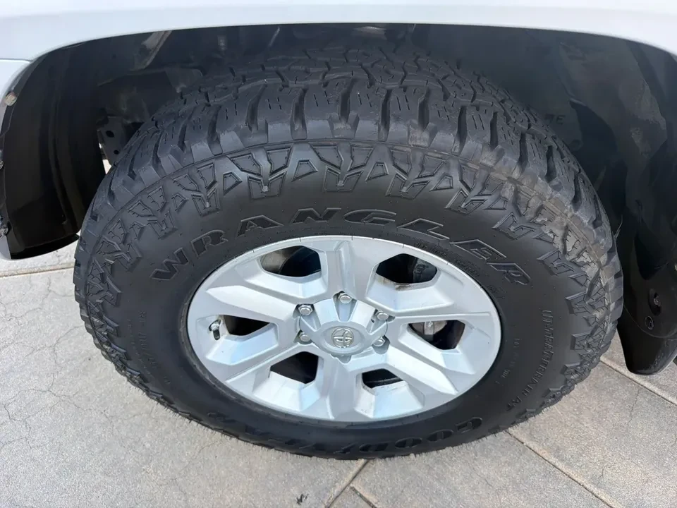 2014 Toyota 4Runner 5th Gen - Image 8 of 18