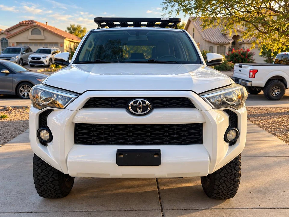 2014 Toyota 4Runner 5th Gen - Image 3 of 8