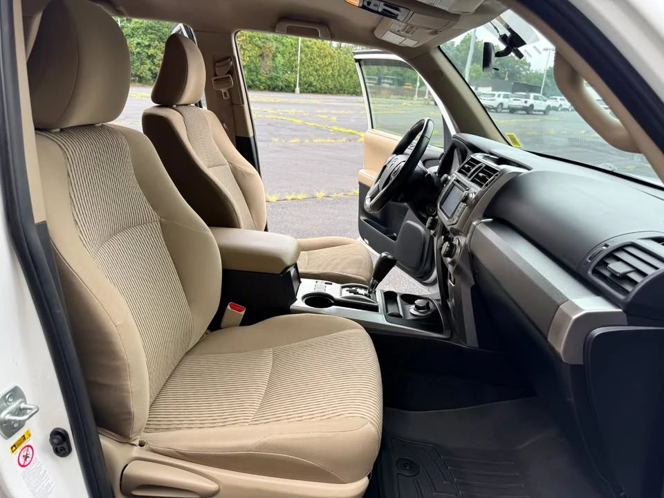 2014 Toyota 4Runner 5th Gen - Image 15 of 20