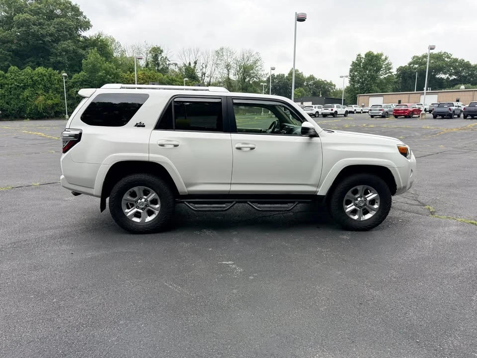 2014 Toyota 4Runner 5th Gen - Image 5 of 20