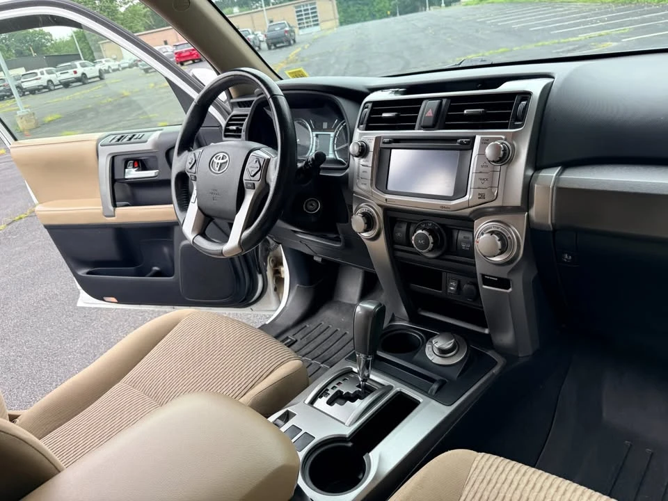 2014 Toyota 4Runner 5th Gen - Image 16 of 20