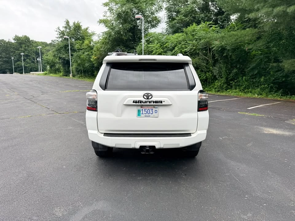 2014 Toyota 4Runner 5th Gen - Image 8 of 20