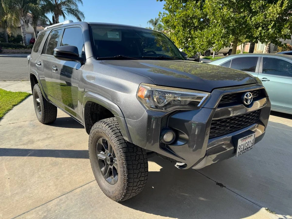 2014 Toyota 4Runner 5th Gen - Image 3 of 19