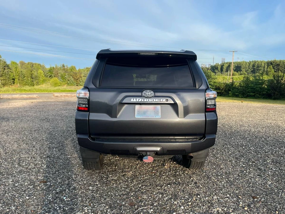 2014 Toyota 4Runner 5th Gen - Image 7 of 14
