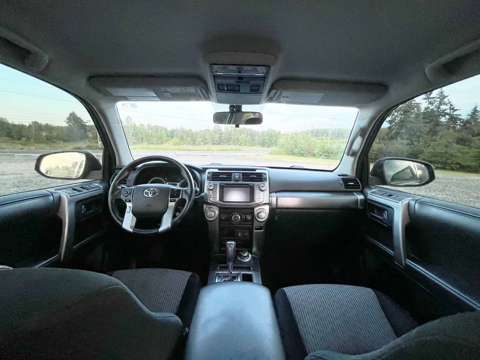 2014 Toyota 4Runner 5th Gen - Image 9 of 14