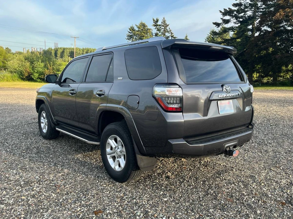 2014 Toyota 4Runner 5th Gen - Image 6 of 14
