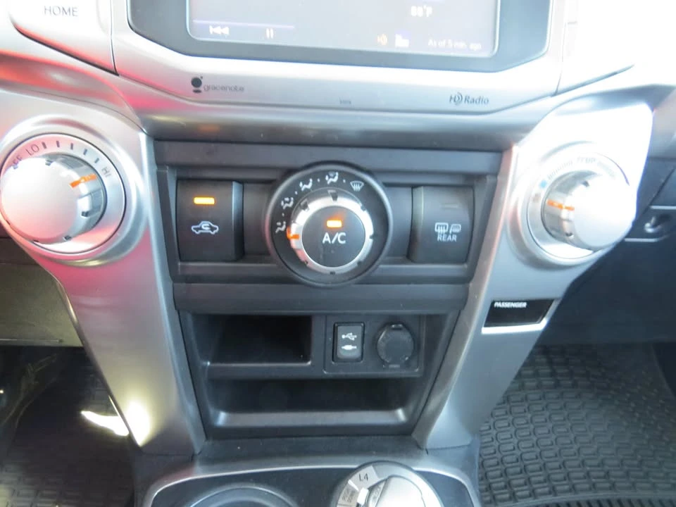 2014 Toyota 4Runner 5th Gen - Image 18 of 20