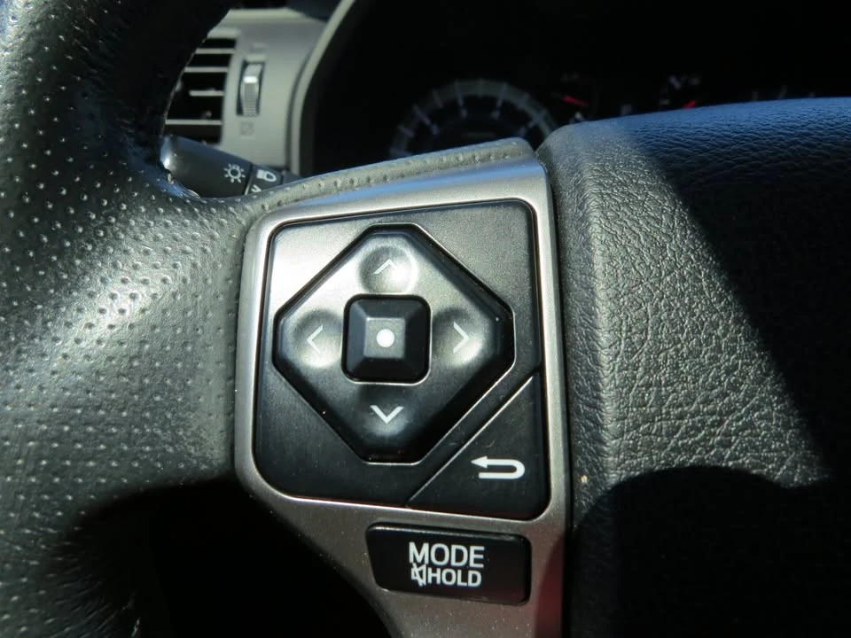 2014 Toyota 4Runner 5th Gen - Image 15 of 20
