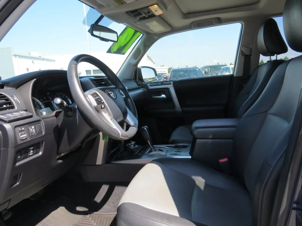 2014 Toyota 4Runner 5th Gen - Image 11 of 20