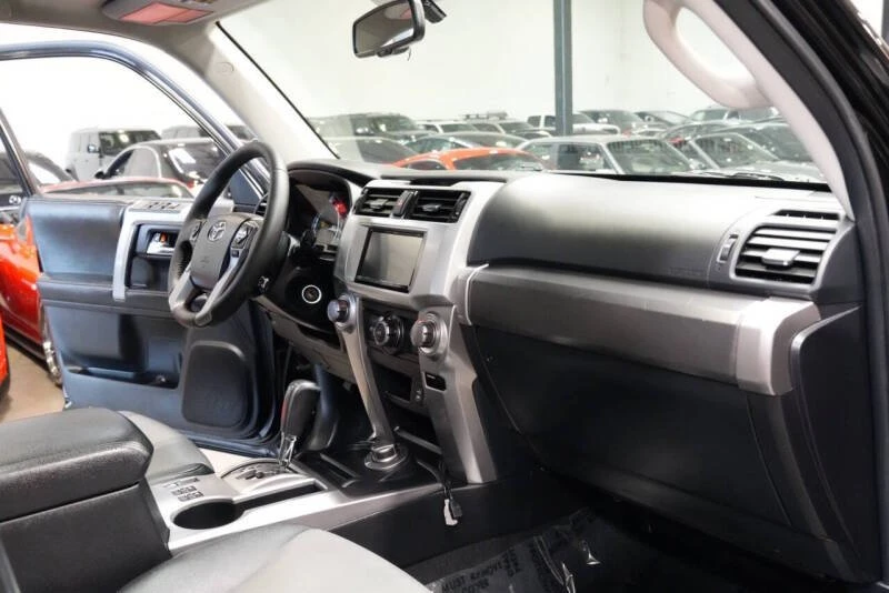 2014 Toyota 4Runner 5th Gen - Image 15 of 20