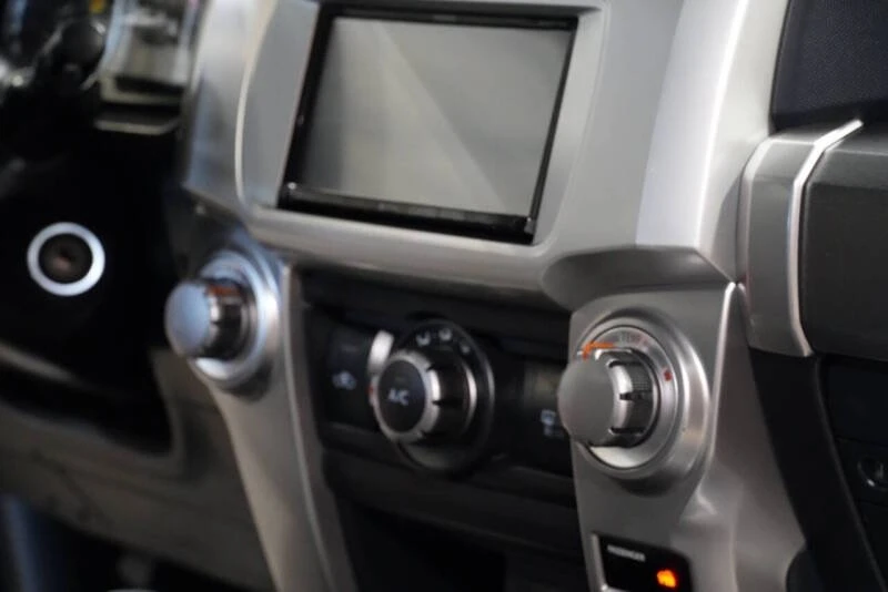 2014 Toyota 4Runner 5th Gen - Image 16 of 20