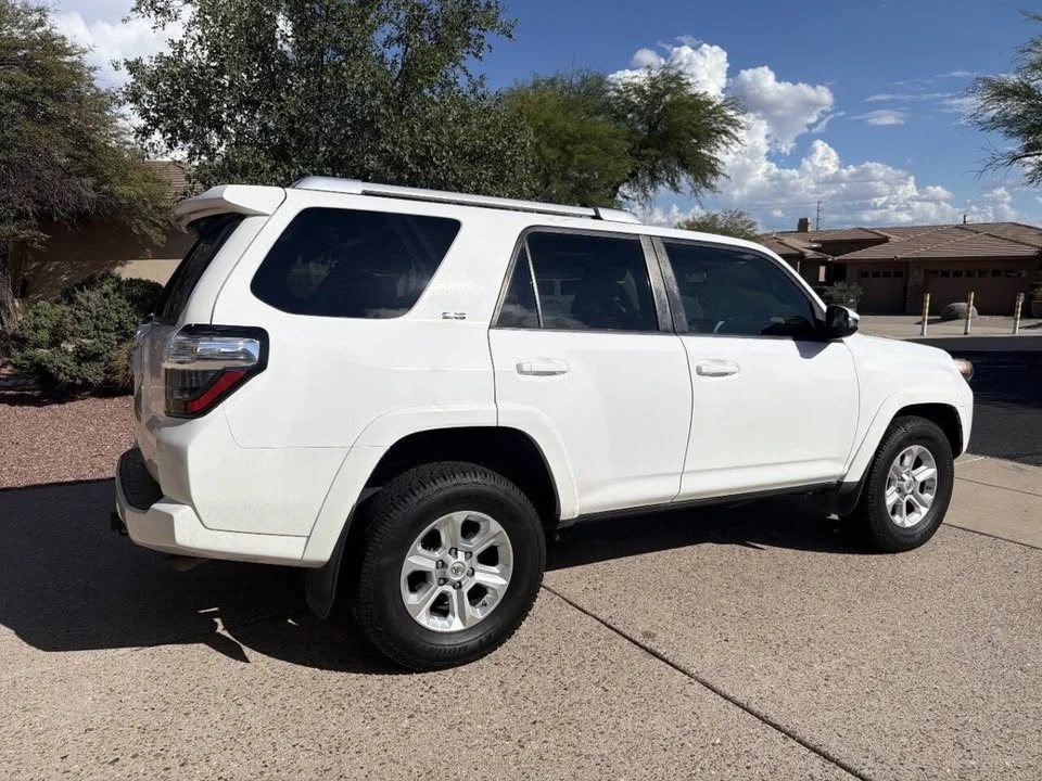 2014 Toyota 4Runner 5th Gen - Image 11 of 20