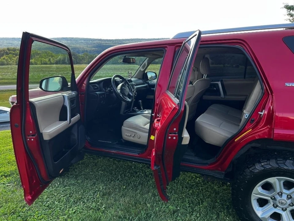 2014 Toyota 4Runner 5th Gen - Image 3 of 21