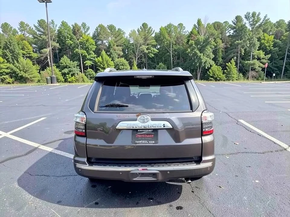 2014 Toyota 4Runner 5th Gen - Image 5 of 20