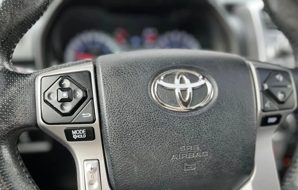 2014 Toyota 4Runner 5th Gen - Image 16 of 20