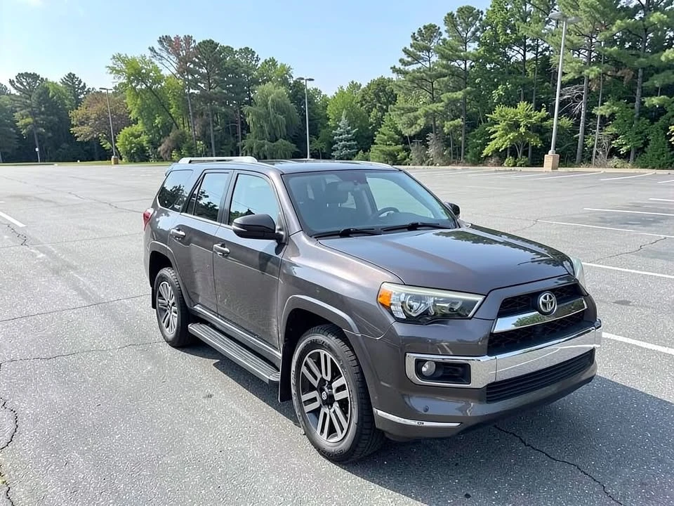 2014 Toyota 4Runner 5th Gen - Image 2 of 20