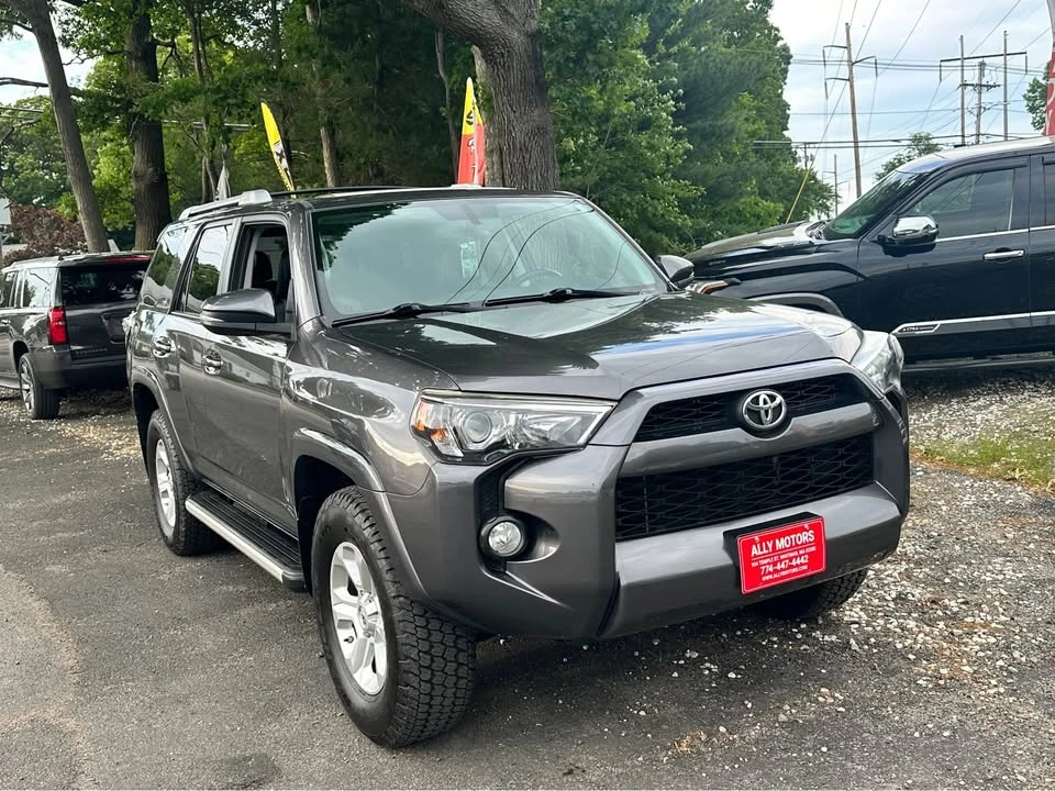 2014 Toyota 4Runner 5th Gen - Image 2 of 21