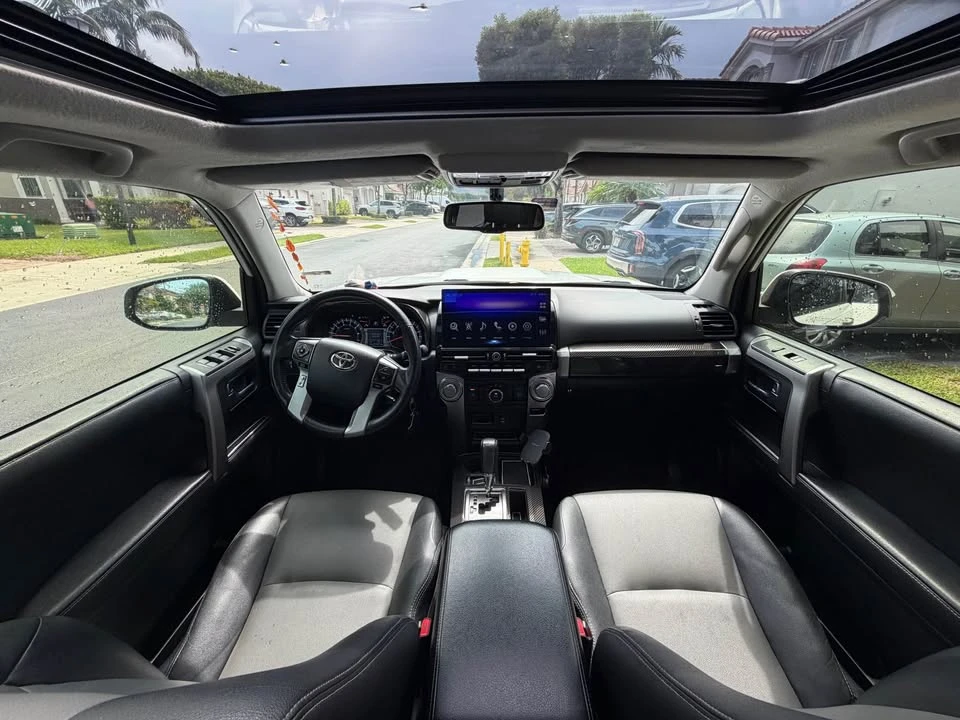 2014 Toyota 4Runner 5th Gen - Image 9 of 14