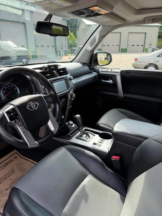 2014 Toyota 4Runner 5th Gen - Image 10 of 15