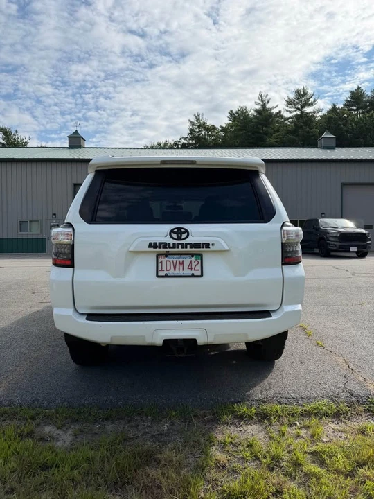 2014 Toyota 4Runner 5th Gen - Image 3 of 15