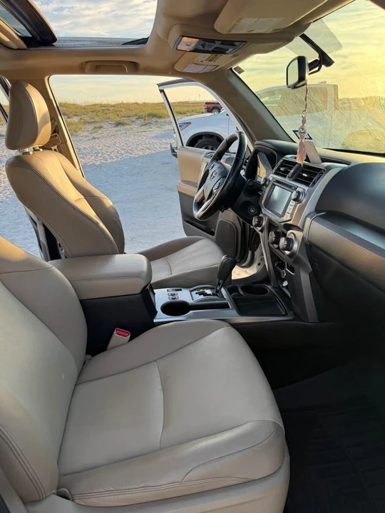 2014 Toyota 4Runner 5th Gen - Image 9 of 12