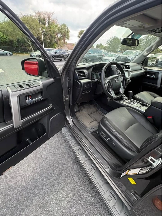 2014 Toyota 4Runner 5th Gen - Image 6 of 9