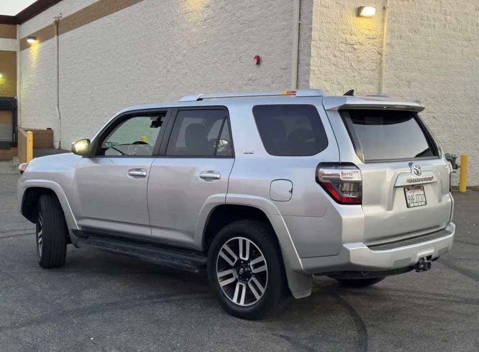 2014 Toyota 4Runner 5th Gen - Image 3 of 13