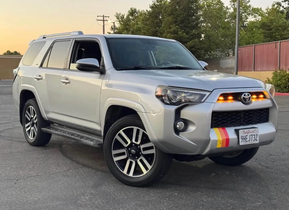 2014 Toyota 4Runner 5th Gen - Image 6 of 13