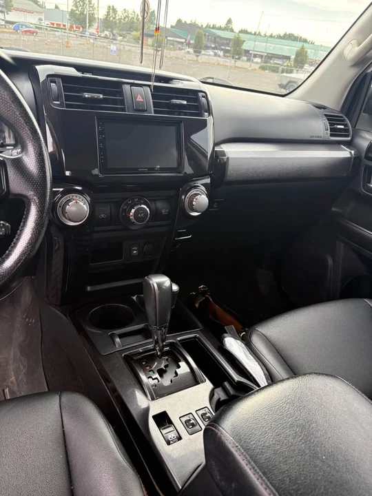 2014 Toyota 4Runner 5th Gen - Image 14 of 19