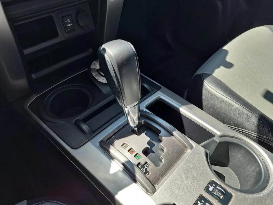 2014 Toyota 4Runner 5th Gen - Image 11 of 19