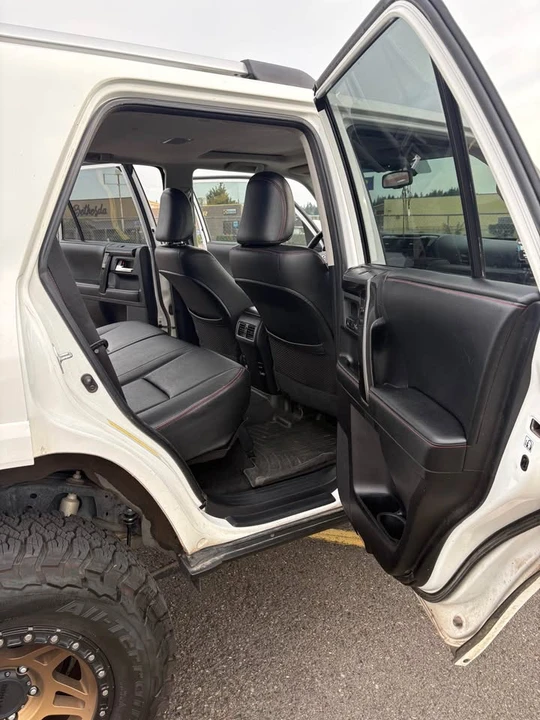 2014 Toyota 4Runner 5th Gen - Image 16 of 19