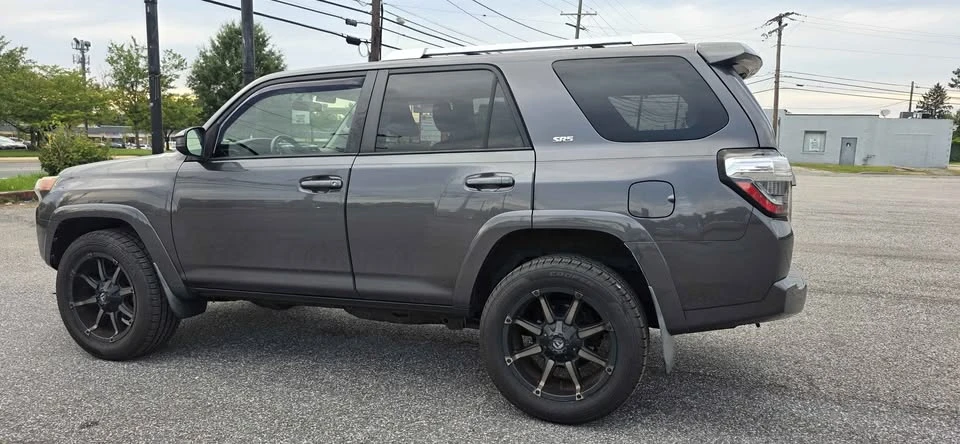 2014 Toyota 4Runner 5th Gen - Image 10 of 17
