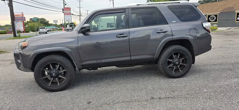 2014 Toyota 4Runner 5th Gen - Image 11 of 17