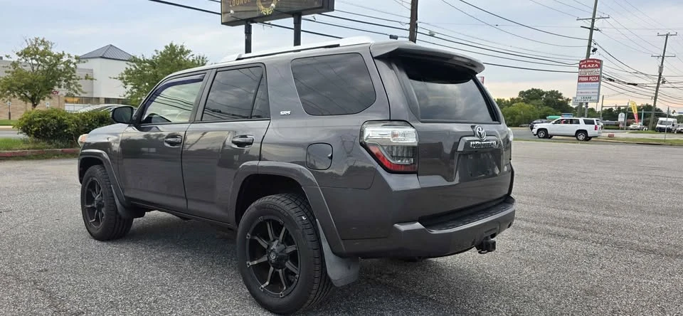 2014 Toyota 4Runner 5th Gen - Image 6 of 17