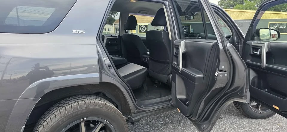 2014 Toyota 4Runner 5th Gen - Image 5 of 17