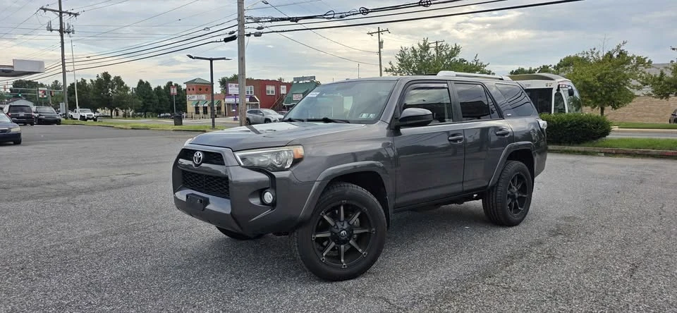 2014 Toyota 4Runner 5th Gen - Image 7 of 17