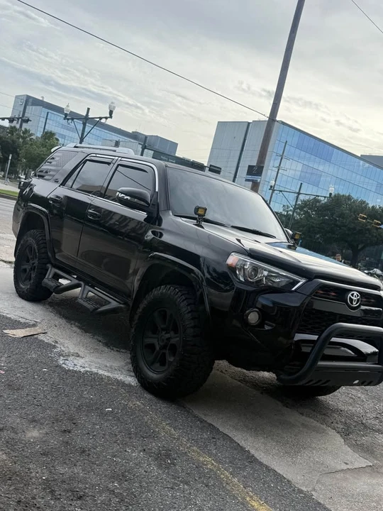 2014 Toyota 4Runner 5th Gen - Image 3 of 15
