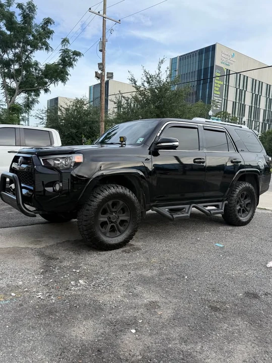 2014 Toyota 4Runner 5th Gen - Image 4 of 15