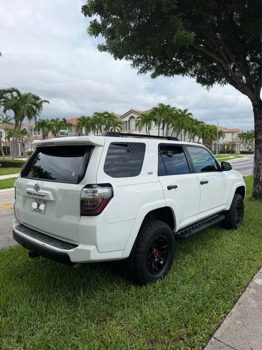 2014 Toyota 4Runner 5th Gen - Image 5 of 14