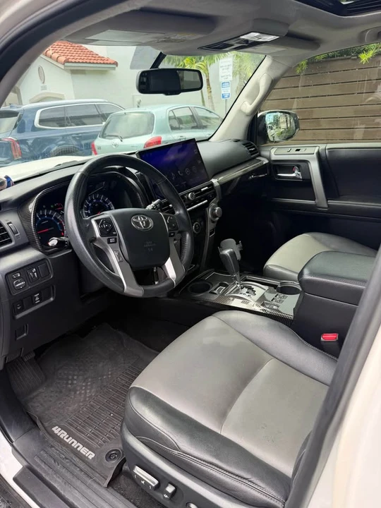2014 Toyota 4Runner 5th Gen - Image 10 of 14