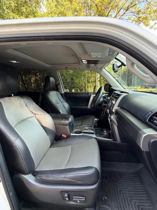 2014 Toyota 4Runner 5th Gen - Image 7 of 10
