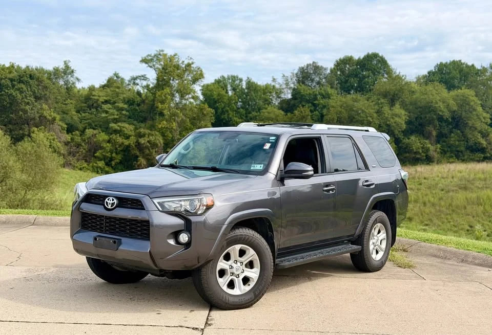 2014 Toyota 4Runner 5th Gen - Image 3 of 9