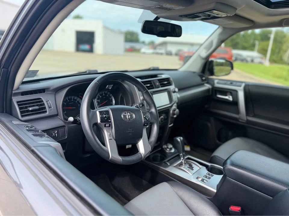 2014 Toyota 4Runner 5th Gen - Image 8 of 9