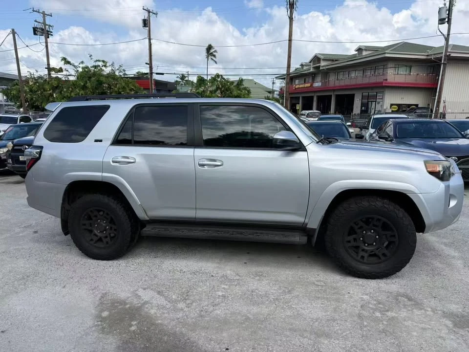 2014 Toyota 4Runner 5th Gen - Image 5 of 13