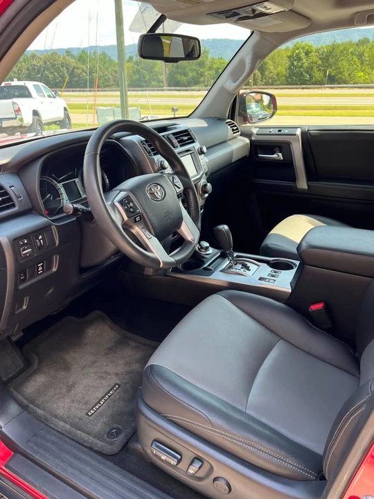 2014 Toyota 4Runner 5th Gen - Image 5 of 6