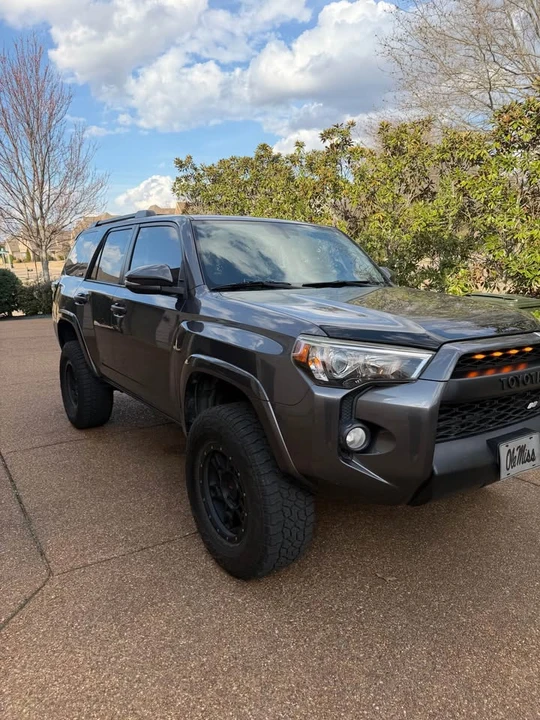 2014 Toyota 4Runner 5th Gen - Image 2 of 17