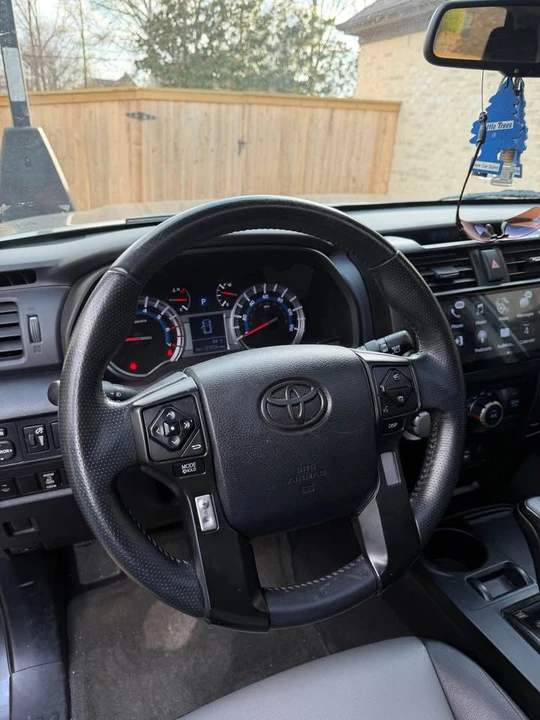 2014 Toyota 4Runner 5th Gen - Image 9 of 17