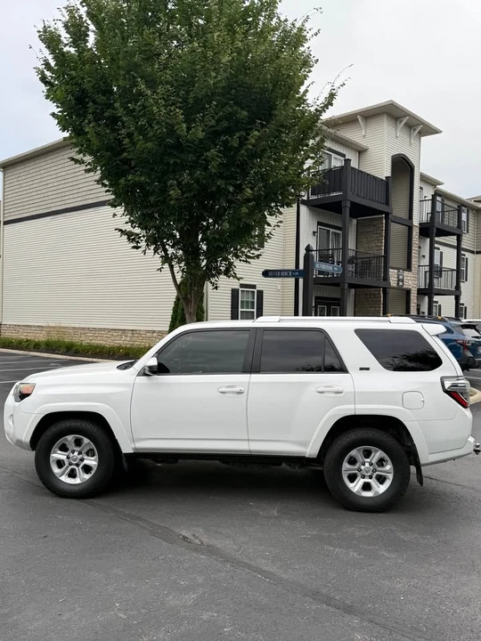 2014 Toyota 4Runner 5th Gen - Image 8 of 15